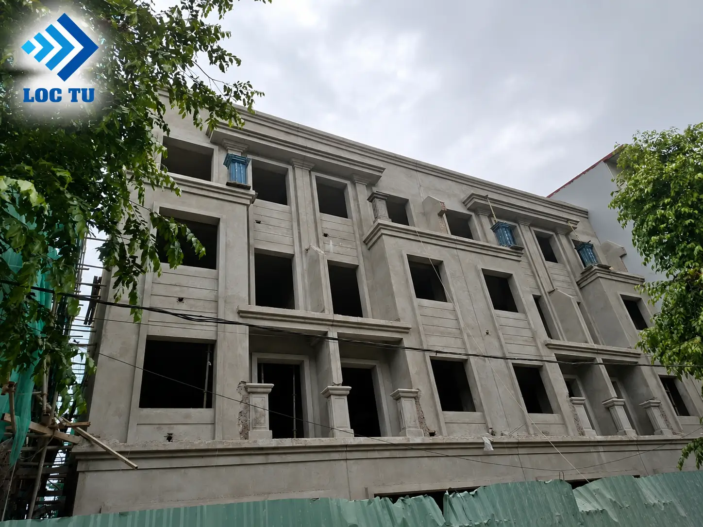 Cận cảnh phào chỉ EPS hoàn thiện với đường nét tinh tế, góp phần nâng cao giá trị thẩm mỹ công trình