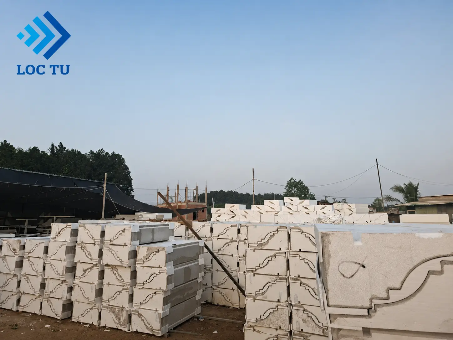 Phào chỉ EPS tại Hà Nội được thi công đồng bộ, tạo nên tổng thể kiến trúc cân đối và ấn tượng