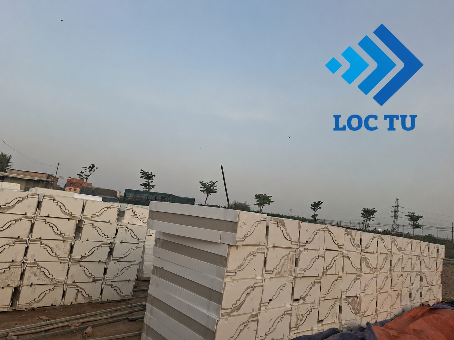 Phào chỉ EPS vữa polymer giúp hoàn thiện các chi tiết kiến trúc với đường nét sắc sảo và tinh tế.