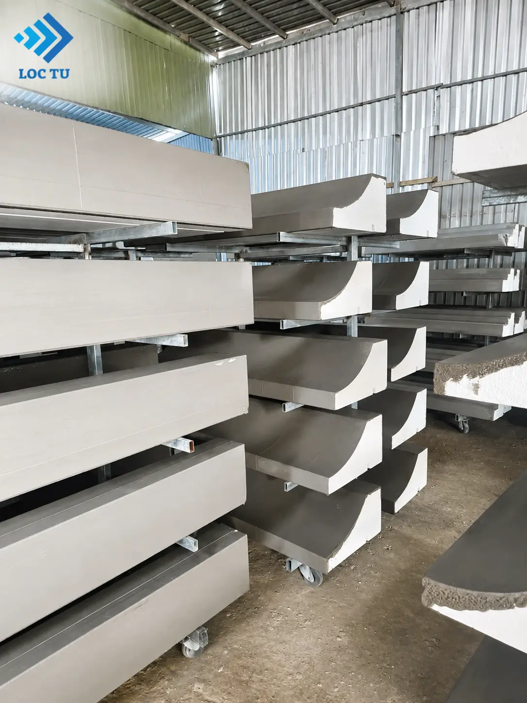 Từng chi tiết được gia công tỉ mỉ tại xưởng phào chỉ EPS Lộc Tự giúp nâng tầm giá trị kiến trúc