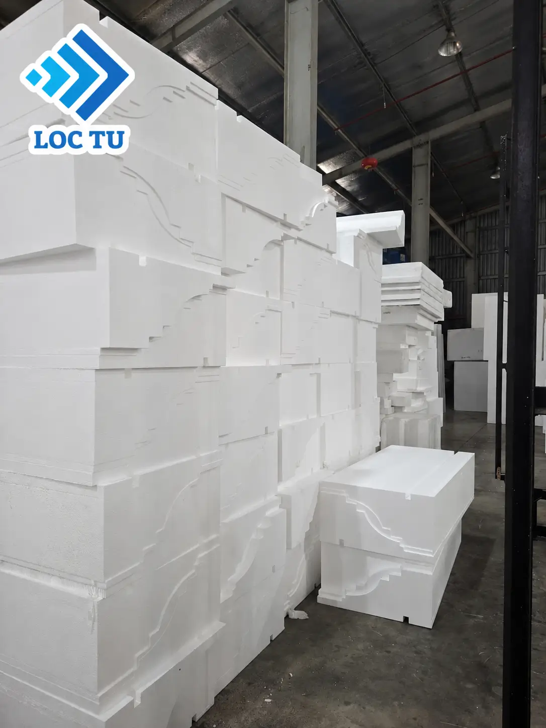 Phào chỉ xốp lõi EPS với thiết kế đa dạng, phù hợp nhiều phong cách từ hiện đại đến tân cổ điển