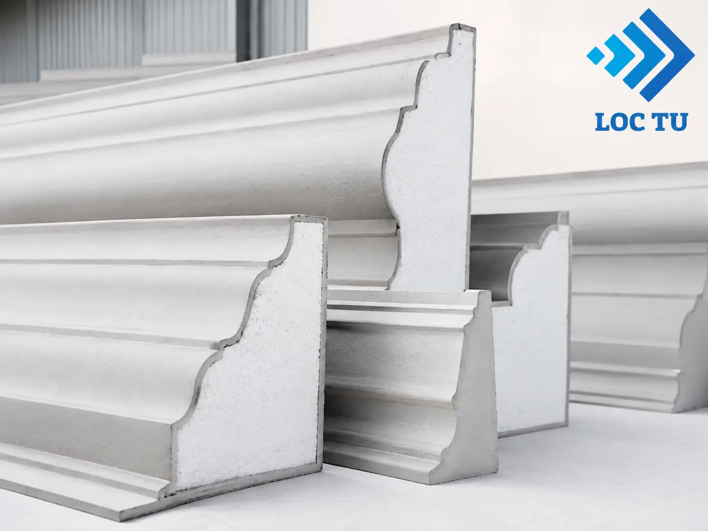 Phào chỉ EPS chống nứt với cấu tạo gia cường, phù hợp cho các hạng mục trang trí cần độ ổn định cao